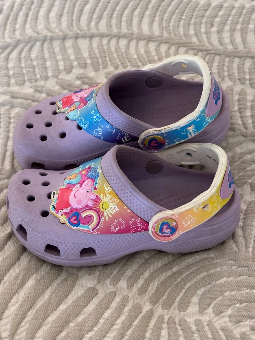 CROCS Kids Lavender Peppa Pig Clogs with Rainbow Strap Accents Size 9